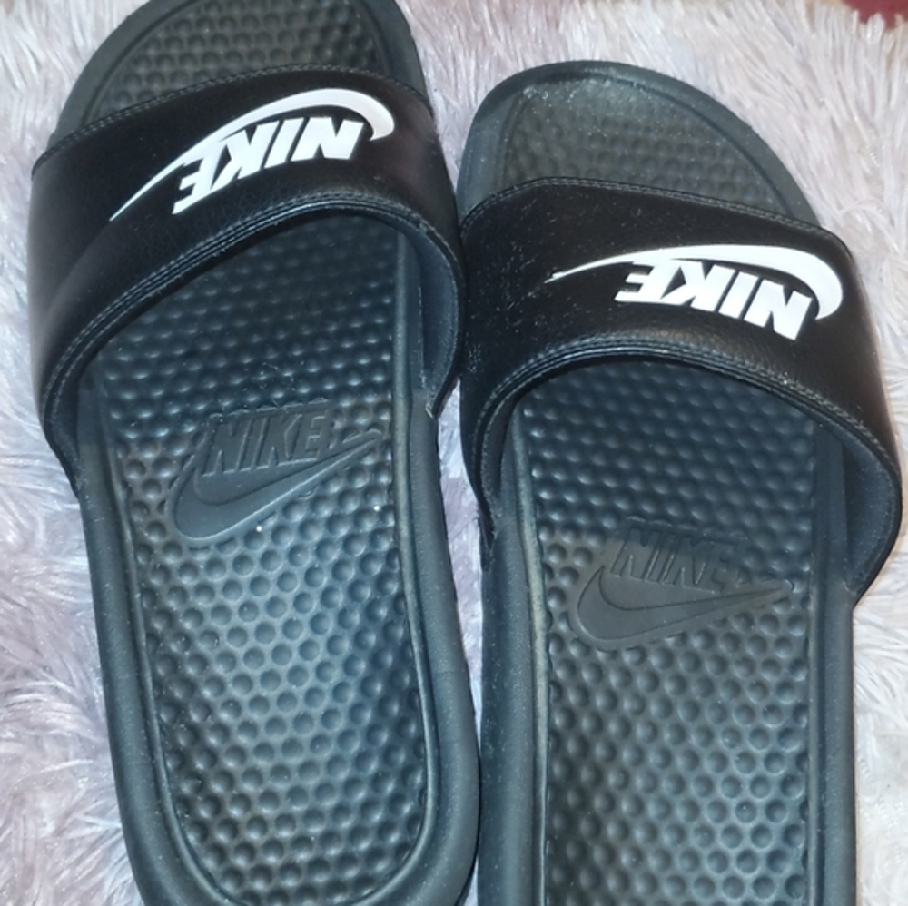 Nike flip flops - Picture 3 of 3